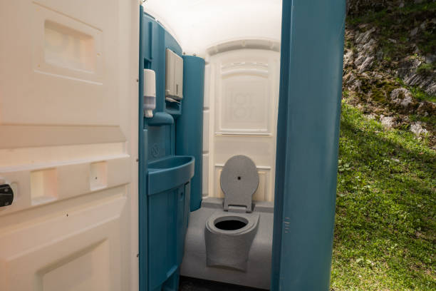 Porta potty delivery and setup in Hanapepe, HI