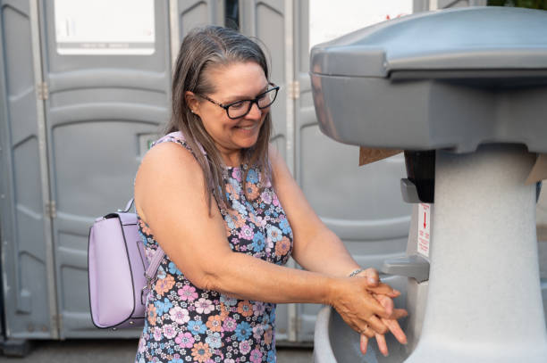Best Portable restroom trailer rental  in Hanapepe, HI